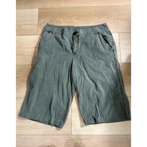 Khakis Woman Size 16W Sage Green Mid-Rise Cargo Shorts Utility Pockets